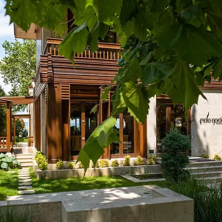 Mala Garden Design 4* Siófok