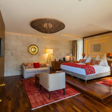 Hotel Mala Garden Design