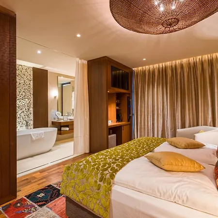 Hotel Mala Garden Design Siofok