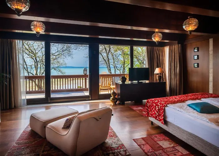 Mala Garden Design 4*