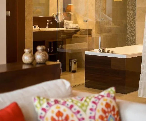 Mala Garden Design Hotel 4*